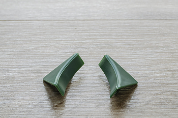 Угол наружный к плинтусу для столешницы "Идеал", 108 Мрамор зеленый
